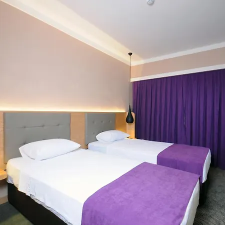 Candan Citybeach Отель