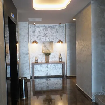Candan Citybeach Отель 3*