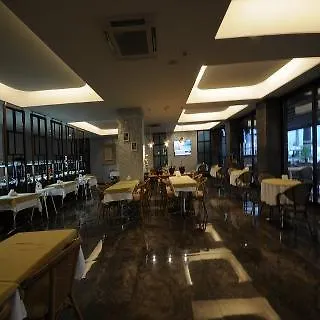 Отель Candan Citybeach