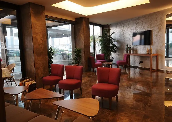 Candan Citybeach 3* 马尔马里斯